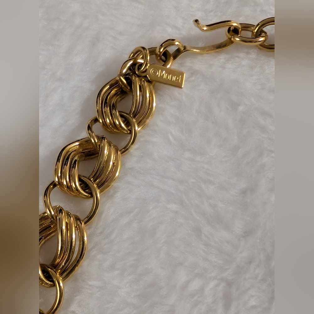 Vintage & Rare Monet Gold Women's Statement Chain Necklace - Classic Twist Link - Picture 2 of 8